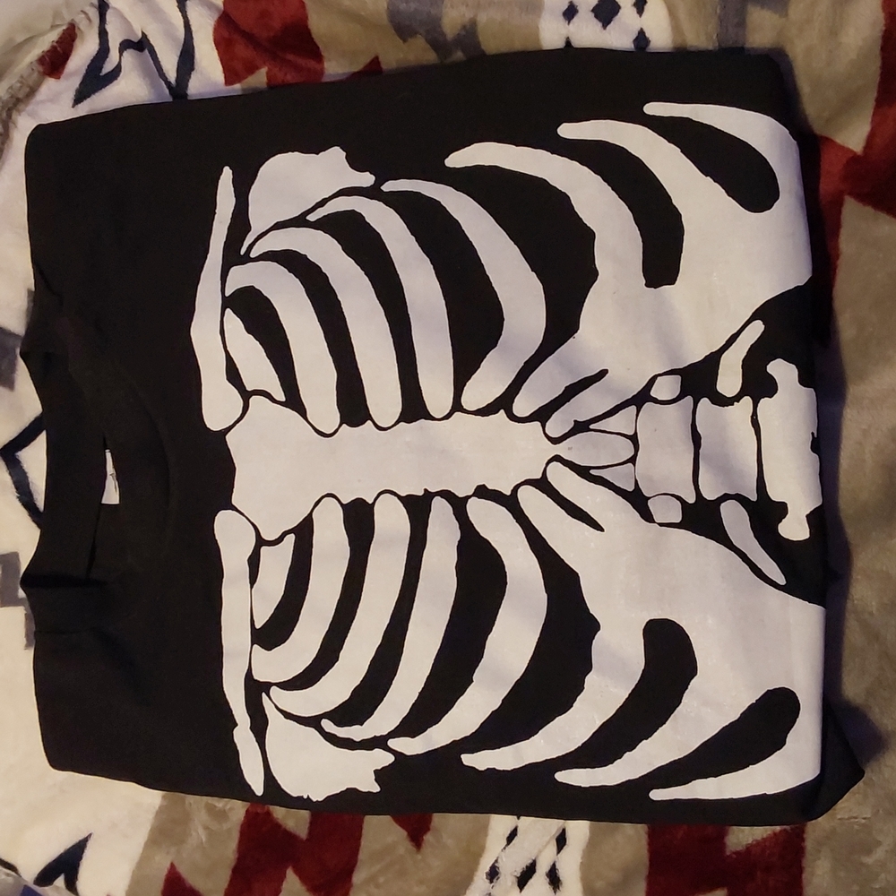 M/M T BY: Misfits